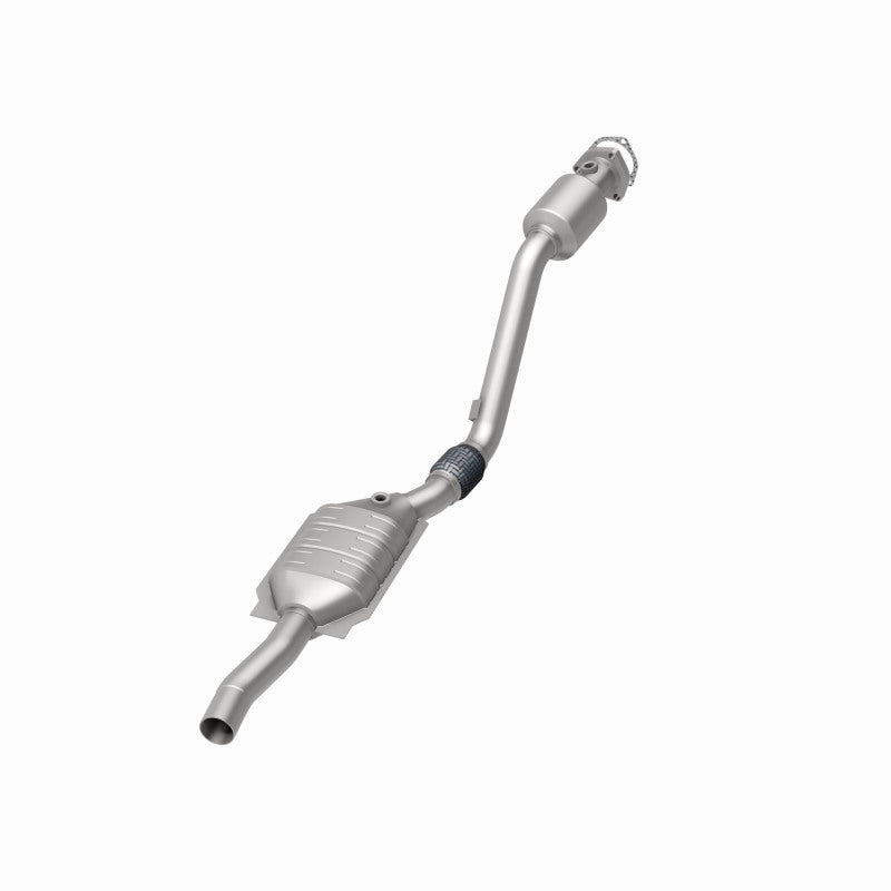 MagnaFlow OEM Grade Federal / EPA Compliant Direct-Fit Catalytic Converter 51589 360 Degree Image Set