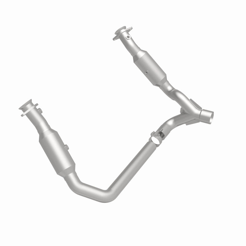 MagnaFlow California Grade CARB Compliant Direct-Fit Catalytic Converter 5551665 360 Degree Image Set