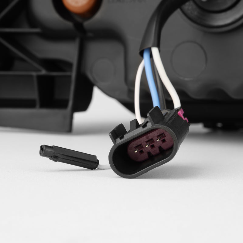 AlphaRex 17-19 Ford F-250/350/450/550 Super Duty LUXX-Series LED Proj Headlights Chrome w/SS & SBDRL 880346 880346 User 1