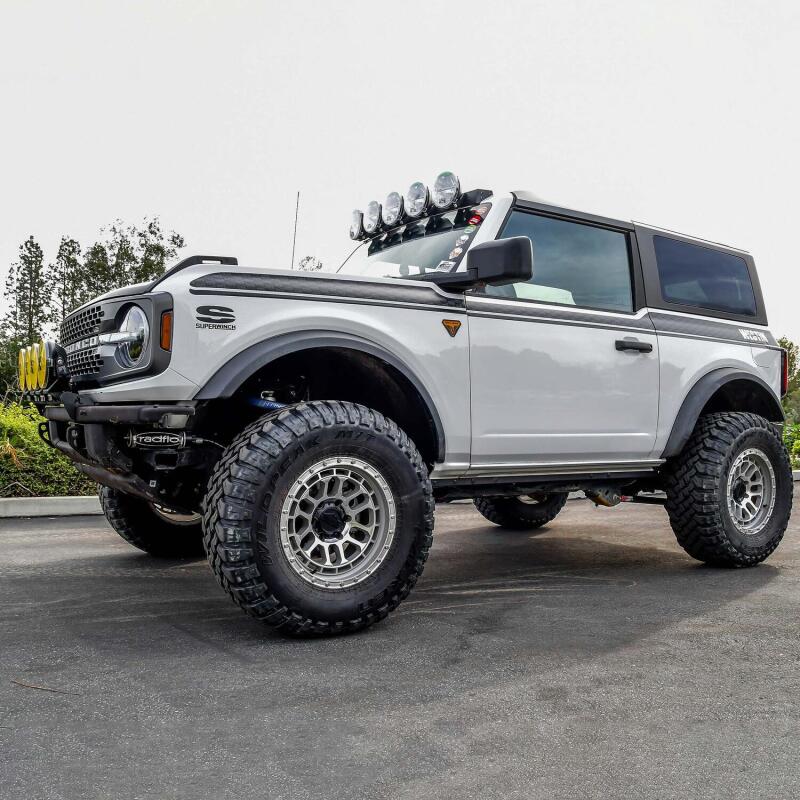 Westin 21-23 Ford Bronco 2dr (Excl. Sport) XTS Pinch Weld Covers - Tex. Blk 42-141855 42-141855 Photo - Mounted