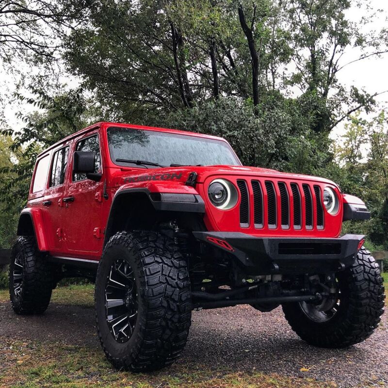 ORACLE Lighting Oracle Jeep JL/Gladiator JT Oculus Switchback Bi-LED Projector Headlights - Amber/White Switchback 5839-023 5839-023 Photo - lifestyle view