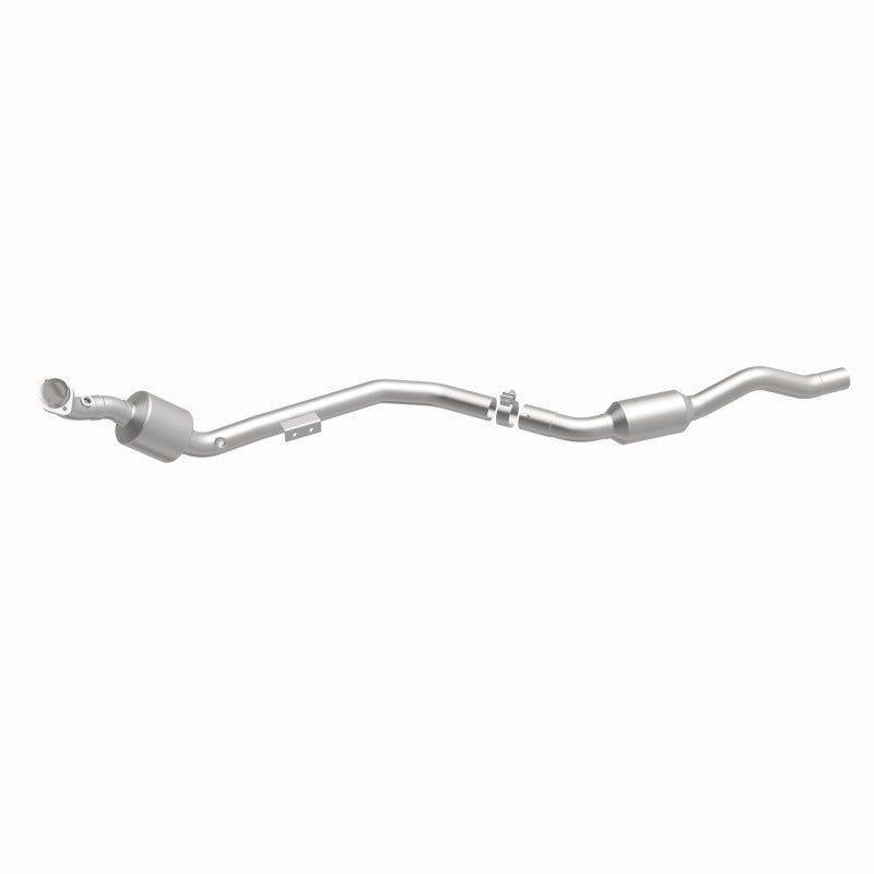 MagnaFlow Mercedes-Benz E350 OEM Grade Federal / EPA Compliant Direct-Fit Catalytic Converter 51645 360 Degree Image Set