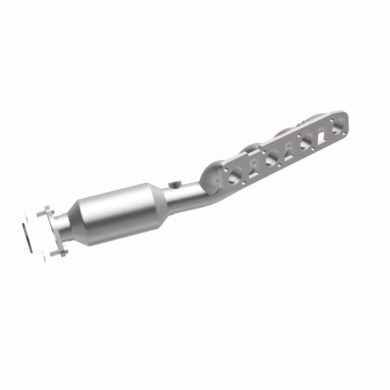MagnaFlow Infiniti OEM Grade Federal / EPA Compliant Manifold Catalytic Converter 22-035 360 Degree Image Set