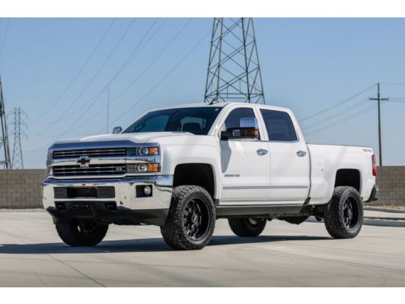 Cognito 11-19 Chevy/GMC Silv/Sierra 2500/3500 HD 2WD/4WD 3in Perf Leveling Kit w/ Fox PS 2.0 IFP 110-P0928 110-P0928 Photo - lifestyle view