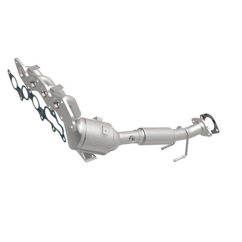 MagnaFlow Ford C-Max OEM Grade Federal / EPA Compliant Manifold Catalytic Converter 22-186 360 Degree Image Set
