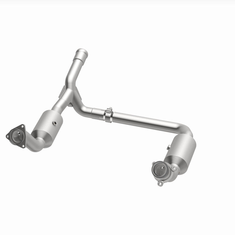 Magnaflow 19-20 GMC Sierra 1500 Single Underbody 4.3L/5.3L Direct Fit Catalytic Converter 280656 280656 360 Degree Image Set