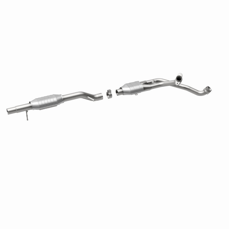 MagnaFlow Ford California Grade CARB Compliant Direct-Fit Catalytic Converter 334302 360 Degree Image Set