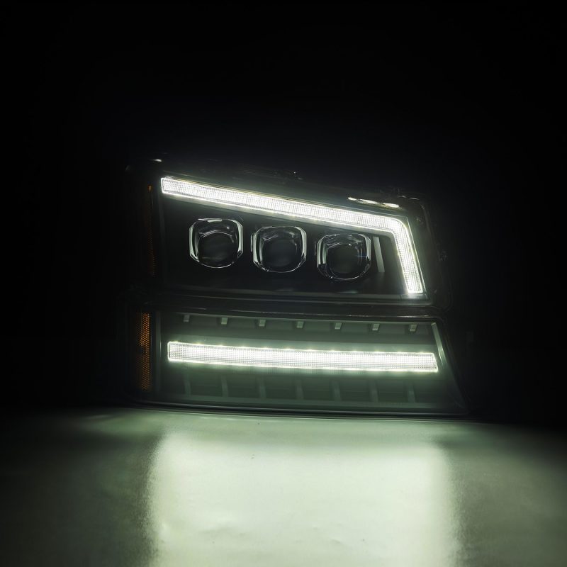 AlphaRex 03-06 Chevy Silverado 1500/2500HD/3500HD/Avalanche Black NOVA LED Proj Headlights 880256 880256 User 3