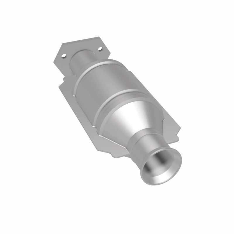 MagnaFlow Volkswagen Vanagon Standard Grade Federal / EPA Compliant Direct-Fit Catalytic Converter 22916 360 Degree Image Set