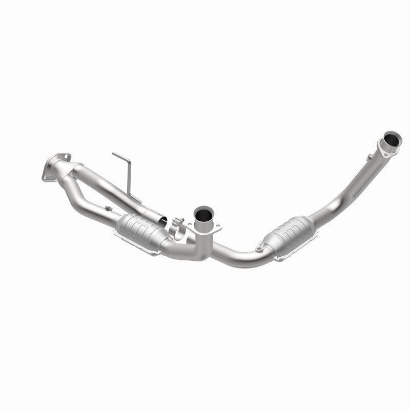 MagnaFlow Jeep OEM Grade Federal / EPA Compliant Direct-Fit Catalytic Converter 49687 360 Degree Image Set