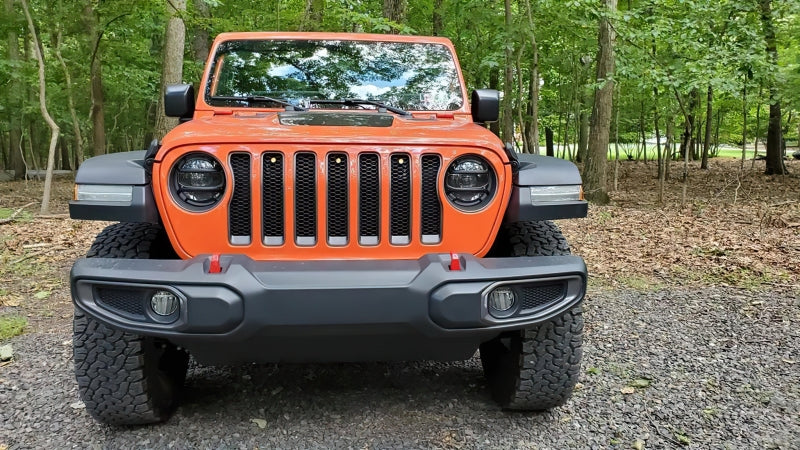 ORACLE Lighting Oracle Pre-Runner Style LED Grille Kit for Jeep Gladiator JT - Amber 5871-005 5871-005 Photo - lifestyle view