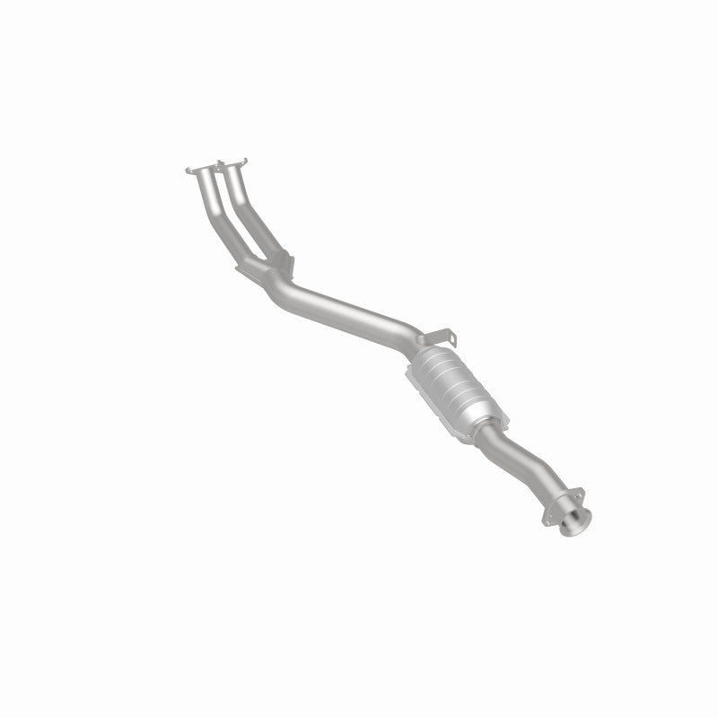 MagnaFlow BMW Standard Grade Federal / EPA Compliant Direct-Fit Catalytic Converter 93684 360 Degree Image Set