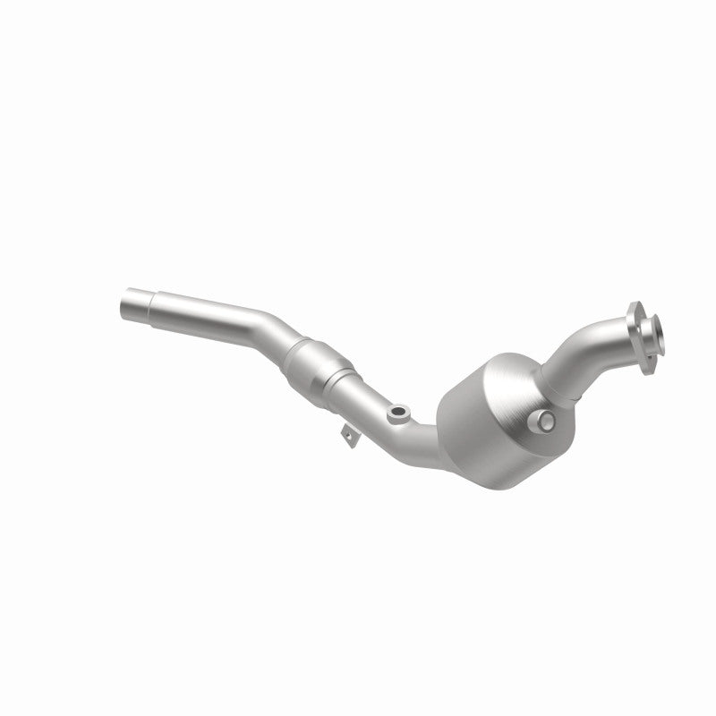MagnaFlow Land Rover Freelander OEM Grade Federal / EPA Compliant Direct-Fit Catalytic Converter 51877 360 Degree Image Set