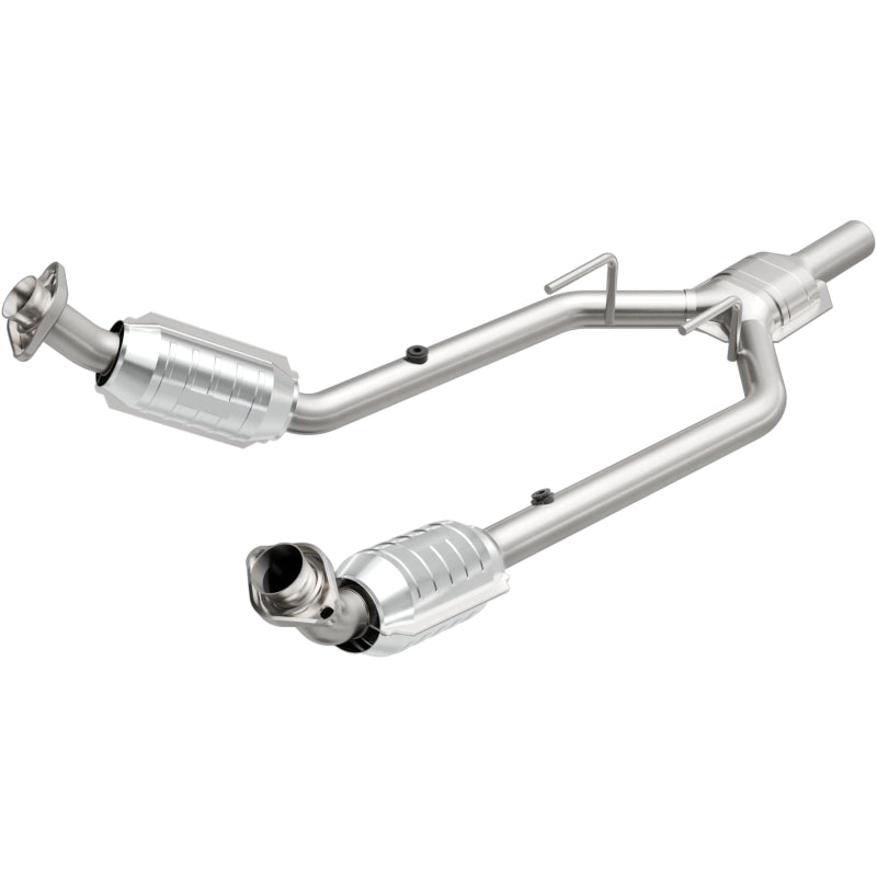MagnaFlow California Grade CARB Compliant Direct-Fit Catalytic Converter 444080 Photo - Primary