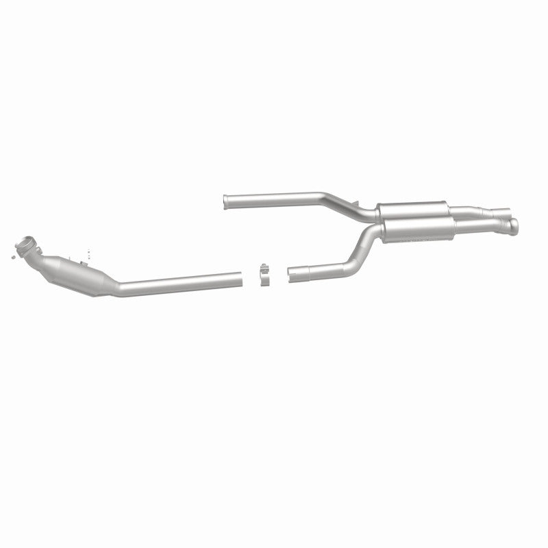 MagnaFlow Mercedes-Benz E400 OEM Grade Federal / EPA Compliant Direct-Fit Catalytic Converter 52996 360 Degree Image Set