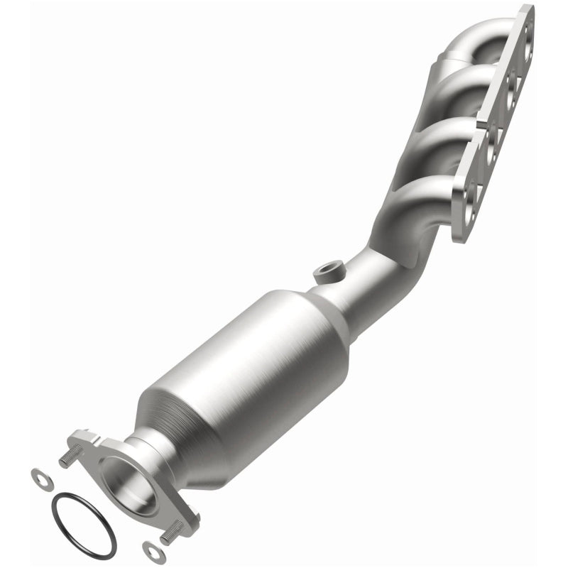 MagnaFlow Infiniti OEM Grade Federal / EPA Compliant Manifold Catalytic Converter 22-035 Photo - out of package