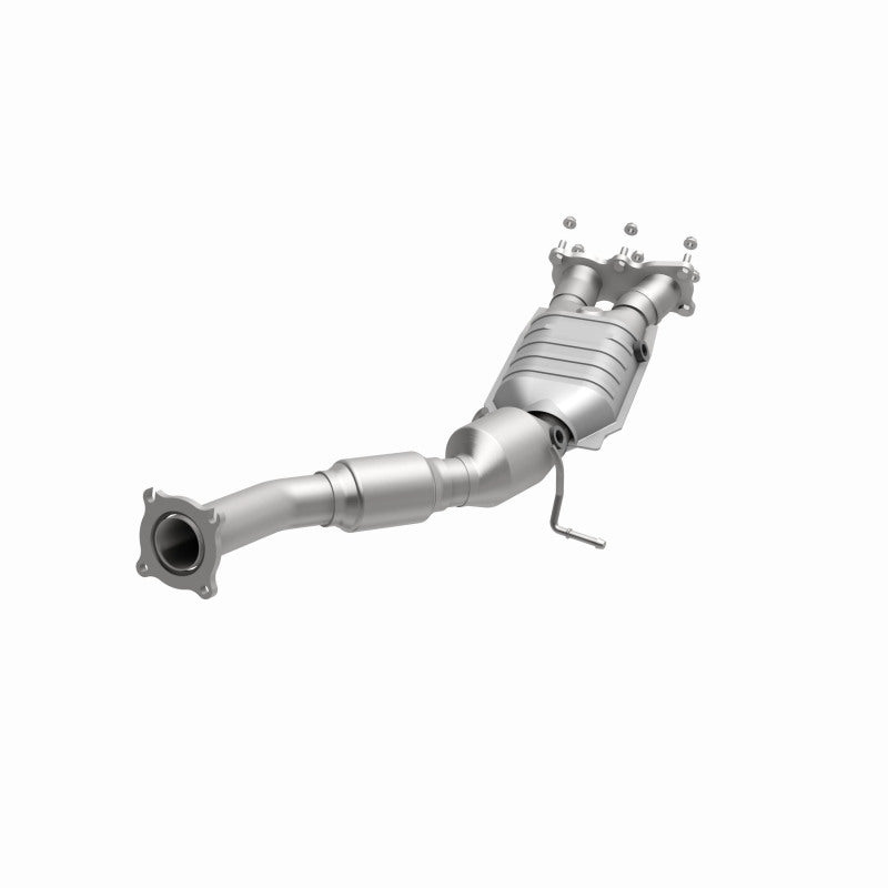 MagnaFlow Volvo XC60 OEM Grade Federal / EPA Compliant Direct-Fit Catalytic Converter 51691 360 Degree Image Set