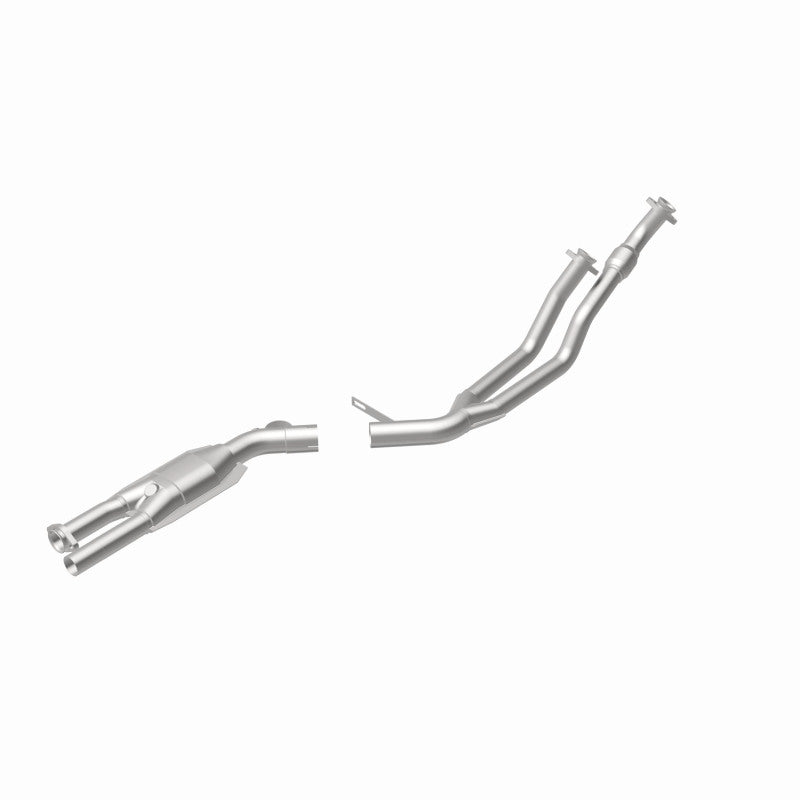 MagnaFlow BMW 535i Standard Grade Federal / EPA Compliant Direct-Fit Catalytic Converter 23817 360 Degree Image Set