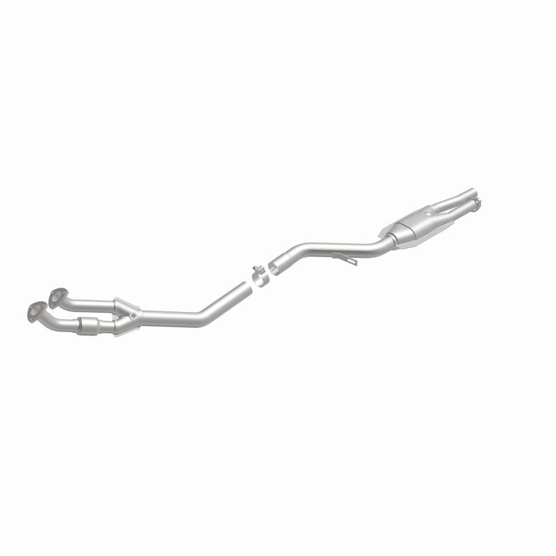MagnaFlow BMW 525i Standard Grade Federal / EPA Compliant Direct-Fit Catalytic Converter 23807 360 Degree Image Set