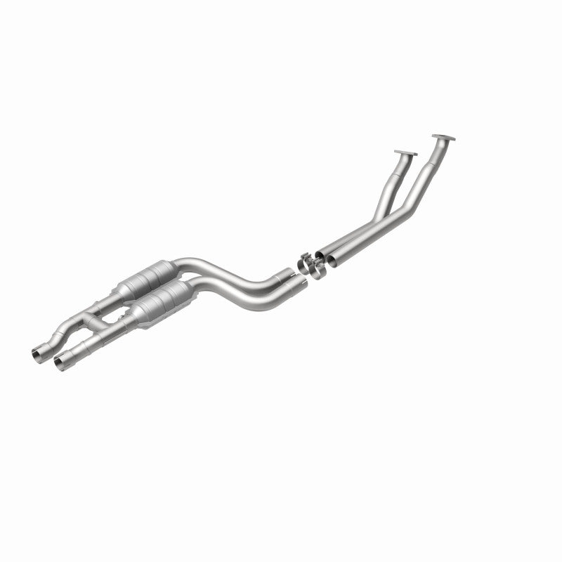 MagnaFlow BMW 528i HM Grade Federal / EPA Compliant Direct-Fit Catalytic Converter 24022 360 Degree Image Set