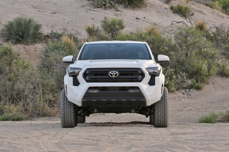 Fabtech 2024 Toyota Tacoma 4WD (w/o AVS) 1.5in Leveling Kit FTL5607 FTL5607 Photo - Mounted