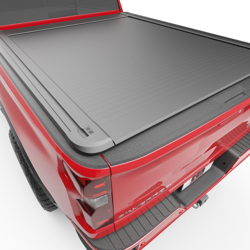EGR 20-24 Chevy Silverado / 20-24 GMC Sierra 2500HD/3500HD 6.9ft Bed RollTrac Electric Tonneau Cover RT040035E RT040035E Photo - Close Up