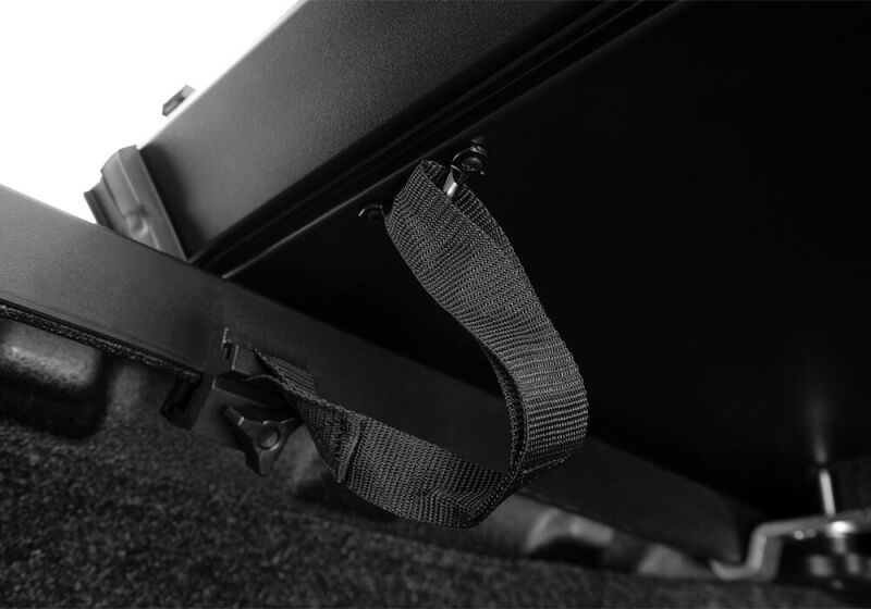 UnderCover 19-21 Ram 1500 6.4ft (Does not fit Rambox) Triad Bed Cover TR36009 TR36009 Photo - Close Up