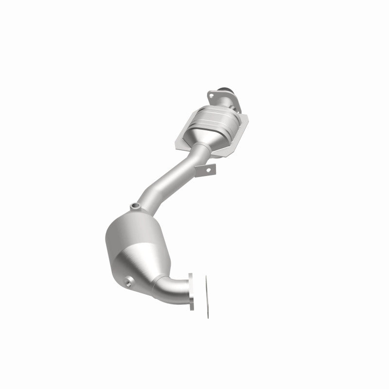 Magnaflow 2005 Subaru Outback 2.5L Direct Fit Converter 5481622 5481622 360 Degree Image Set