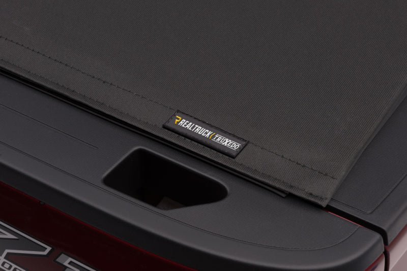 Truxedo Pro X15 2014 GM Sierra/Silverado 2500/3500 (HD) 6'6" Bed 1471101 Photo - Close Up