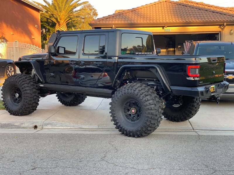ORACLE Lighting Oracle Jeep Gladiator JT Flush Mount LED Tail Lights 5882-504 5882-504 Photo - lifestyle view