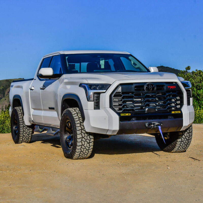 Superwinch Hidden Winch Mount 2404095 2404095 Photo - lifestyle view