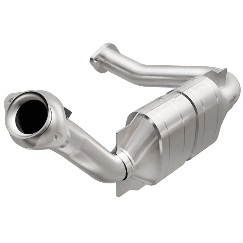 MagnaFlow OEM Grade Federal / EPA Compliant Direct-Fit Catalytic Converter 49677 Photo - Primary