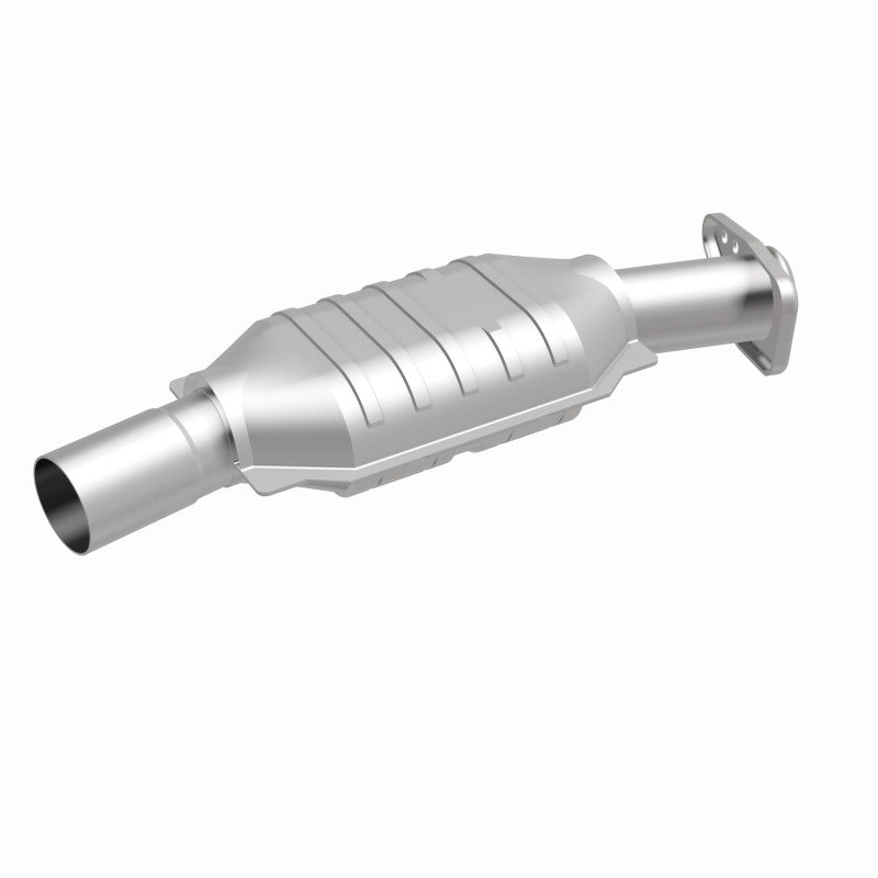 MagnaFlow Standard Grade Federal / EPA Compliant Direct-Fit Catalytic Converter 93431 360 Degree Image Set