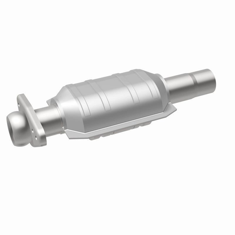 MagnaFlow Standard Grade Federal / EPA Compliant Direct-Fit Catalytic Converter 23496 360 Degree Image Set