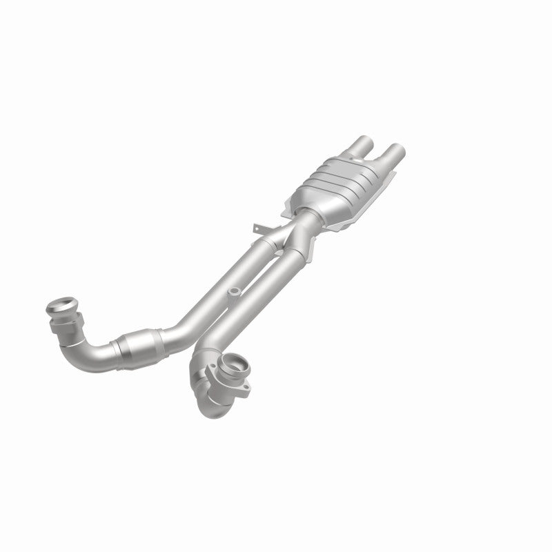 MagnaFlow Alfa Romeo Standard Grade Federal / EPA Compliant Direct-Fit Catalytic Converter 23097 360 Degree Image Set