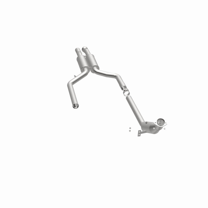 MagnaFlow Mercedes-Benz E400 OEM Grade Federal / EPA Compliant Direct-Fit Catalytic Converter 52996 360 Degree Image Set