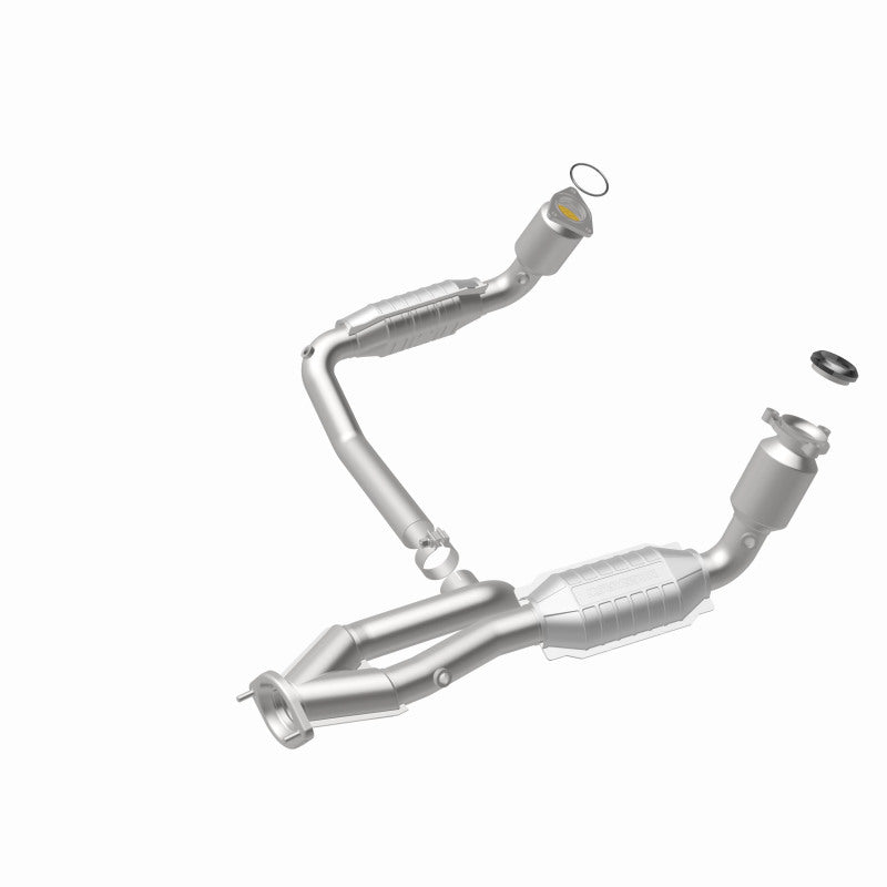 MagnaFlow California Grade CARB Compliant Direct-Fit Catalytic Converter 447284 360 Degree Image Set