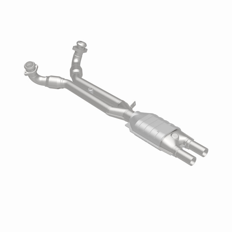 MagnaFlow Alfa Romeo Standard Grade Federal / EPA Compliant Direct-Fit Catalytic Converter 23097 360 Degree Image Set