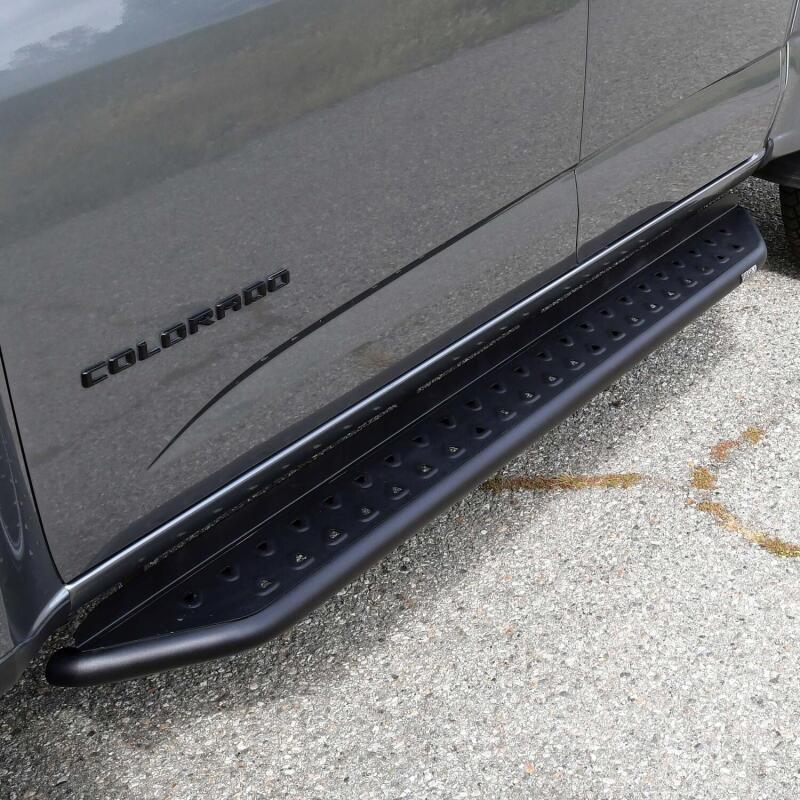 Westin 15-24 GMC Canyon Crew Cab Outlaw Running Boards 28-31015 28-31015 Photo - Mounted