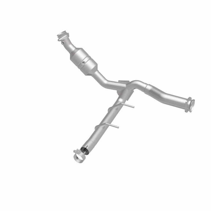 MagnaFlow Ford F-150 California Grade CARB Compliant Direct-Fit Catalytic Converter 5551139 360 Degree Image Set