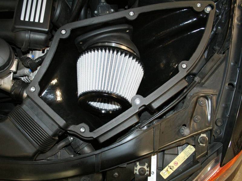 aFe Magnum FORCE Stage-2 Si Pro DRY S Cold Air Intake System - BMW 3-Serie 51-81012-B Photo - Mounted