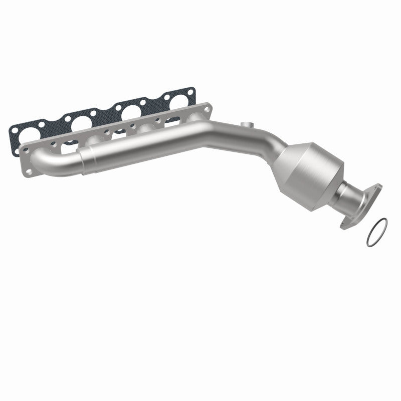 MagnaFlow Infiniti OEM Grade Federal / EPA Compliant Manifold Catalytic Converter 52424 360 Degree Image Set