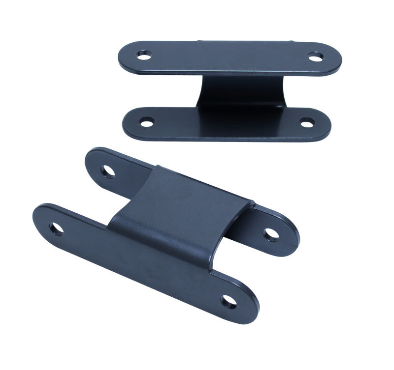 MaxTrac 82-04 Chevrolet S-10 2WD/4WD 1in Rear Lift Shackles 710120 710120 Photo - Primary
