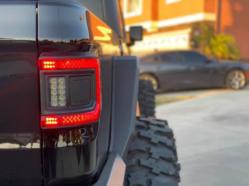 ORACLE Lighting Oracle Jeep Gladiator JT Flush Mount LED Tail Lights 5882-504 5882-504 Photo - lifestyle view