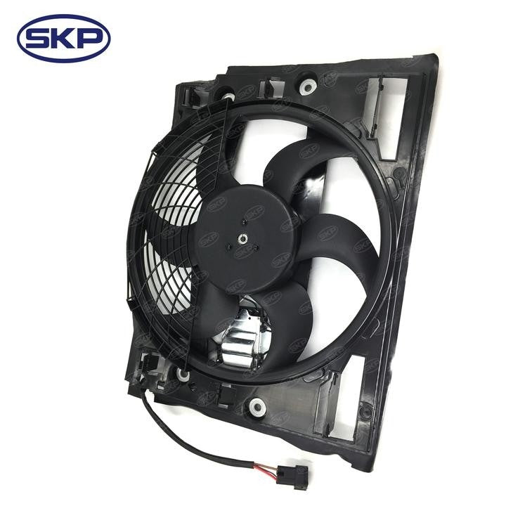 SKP A/C Condenser Fan Assembly SK621385