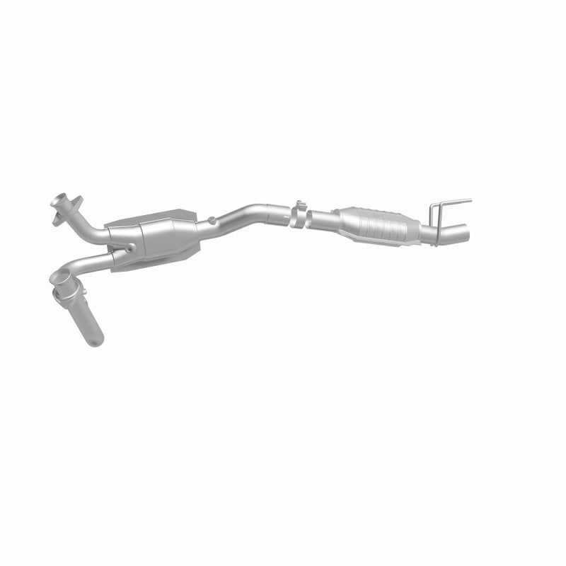 MagnaFlow Ford Standard Grade Federal / EPA Compliant Direct-Fit Catalytic Converter 93423 360 Degree Image Set