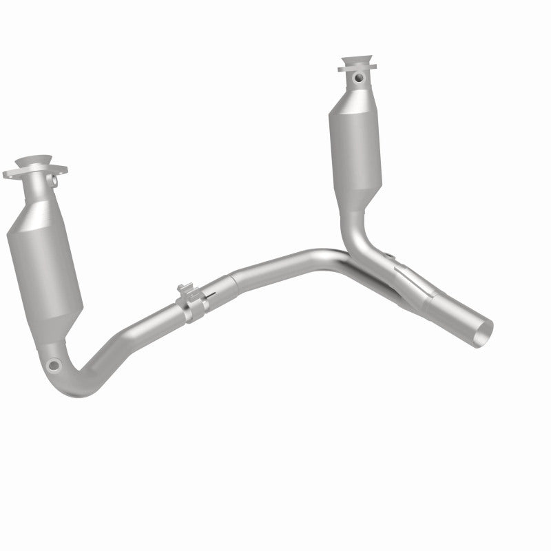 Magnaflow 2004 Dodge Dakota 3.7L Direct Fit Catalytic Converter 4651657 4651657 360 Degree Image Set