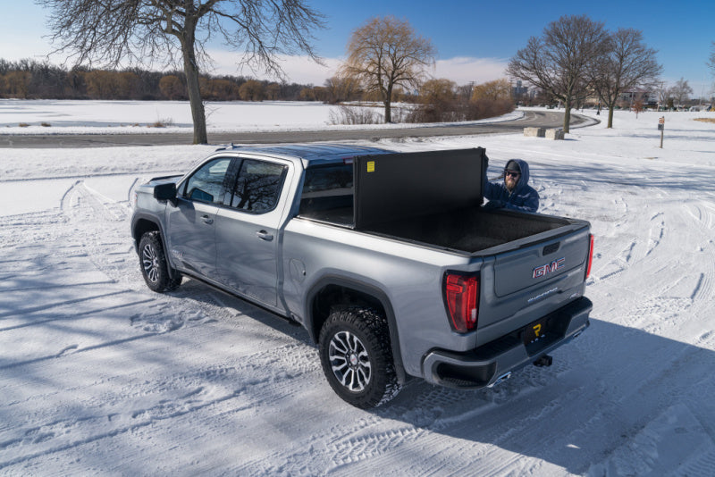 UnderCover 19-21 Ram 1500 6.4ft (Does not fit Rambox) Triad Bed Cover TR36009 TR36009 Photo - lifestyle view