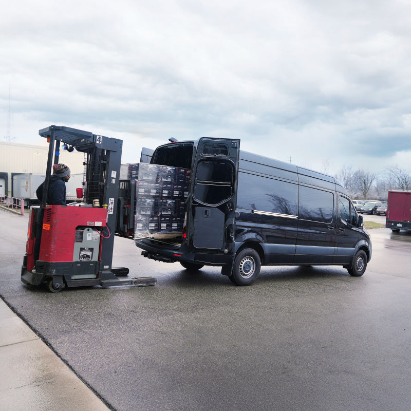 Air Lift 19-24 Mercedes Sprinter 2500 Loadlifter 5000 Air Spring Kit 57802 57802 Photo - lifestyle view