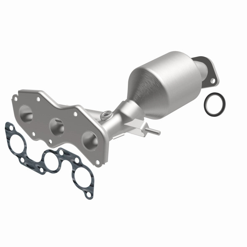MagnaFlow Toyota OEM Grade Federal / EPA Compliant Manifold Catalytic Converter 52580 360 Degree Image Set